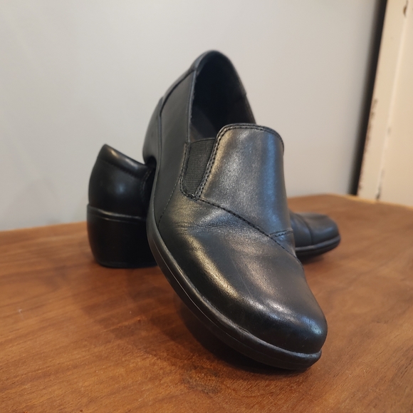 Clarks Bendables - Picture 7 of 10